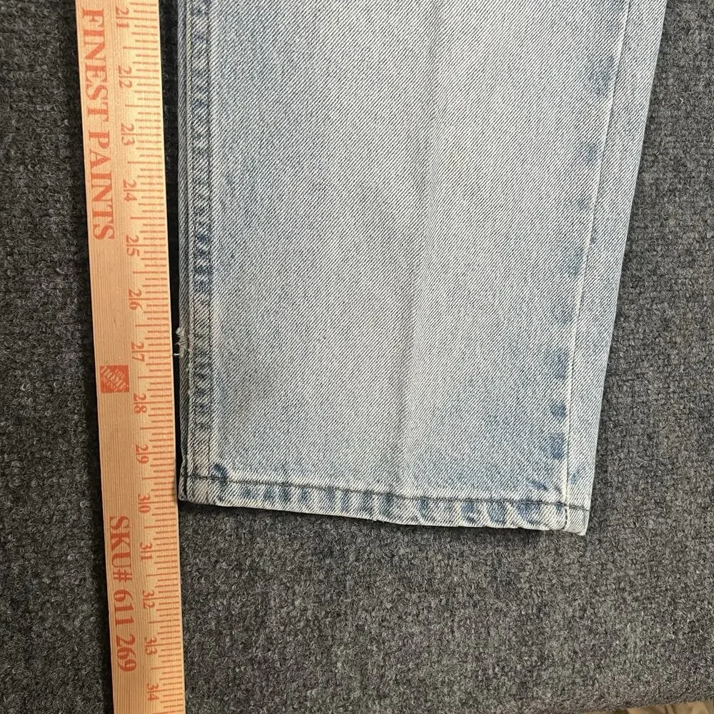 VTG MADE IN USA Levis 569 Jeans Mens 33x30 Blue Loose Straight Light Wash Y2K